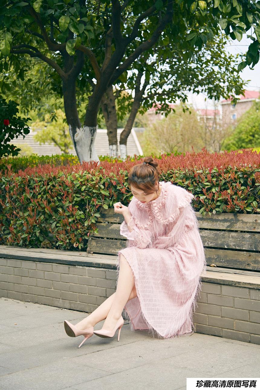 奈丝写真 NO.039 人比花娇-露露 [33P+408M]