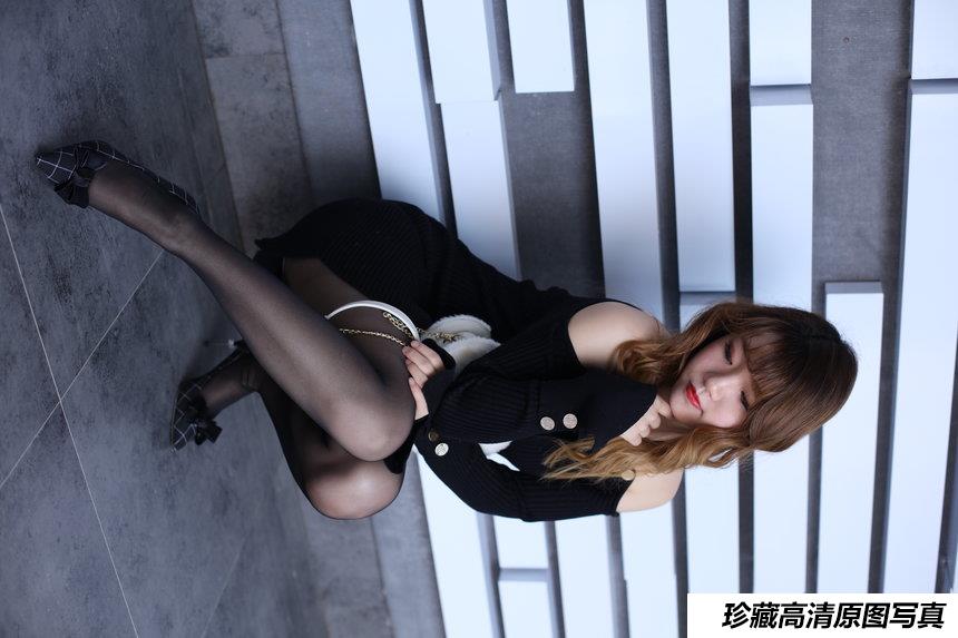 奈丝写真 NO.065 针织裙搭配黑丝–高高 [36P+357M]