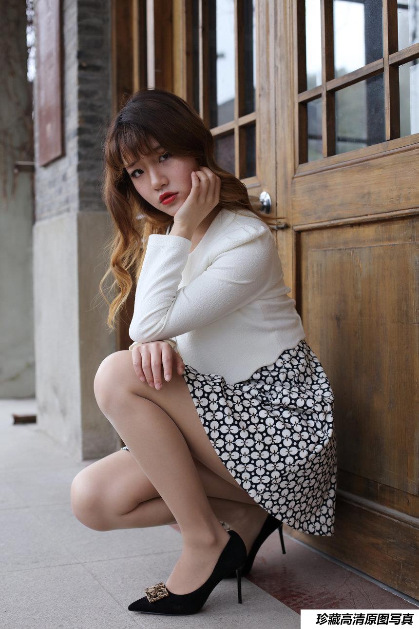 奈丝写真 NO.064 把你捧在手上 –高高 [37P+434M]