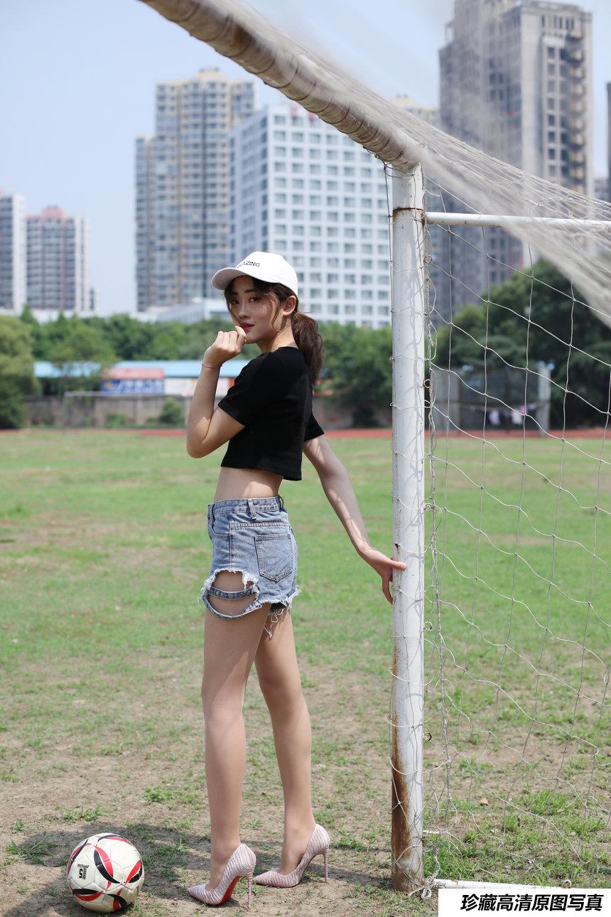 奈丝写真 NO.118 运动场之足球宝贝-可乐 [47P+757M]