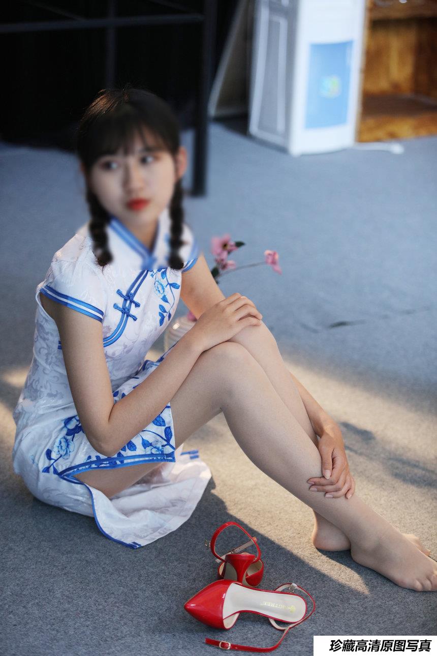 奈丝写真 NO.114  初尝旗袍肉丝-小橙子 [36P+286M]