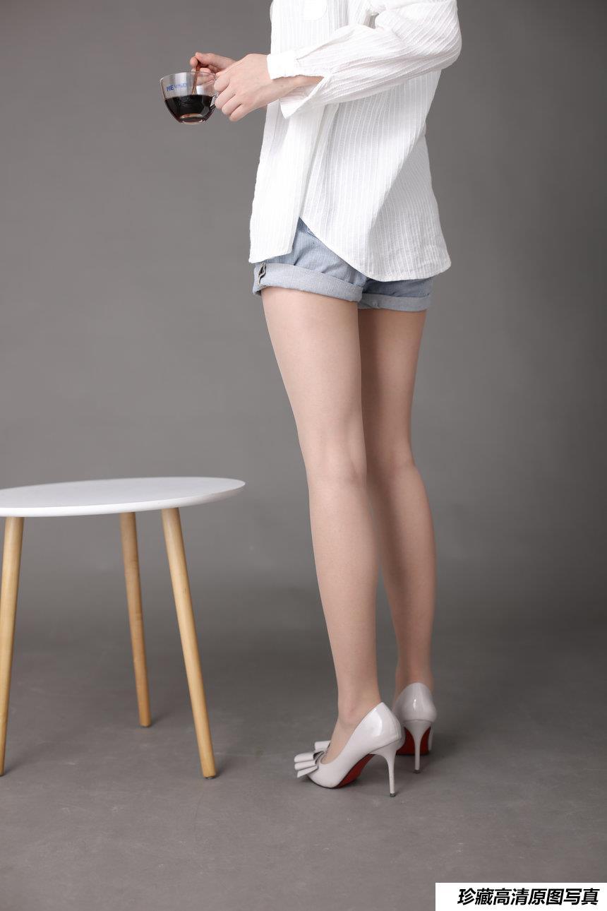 奈丝写真 NO.142 奈丝双层蝴蝶结高跟鞋–冰冰 [37P+409M]