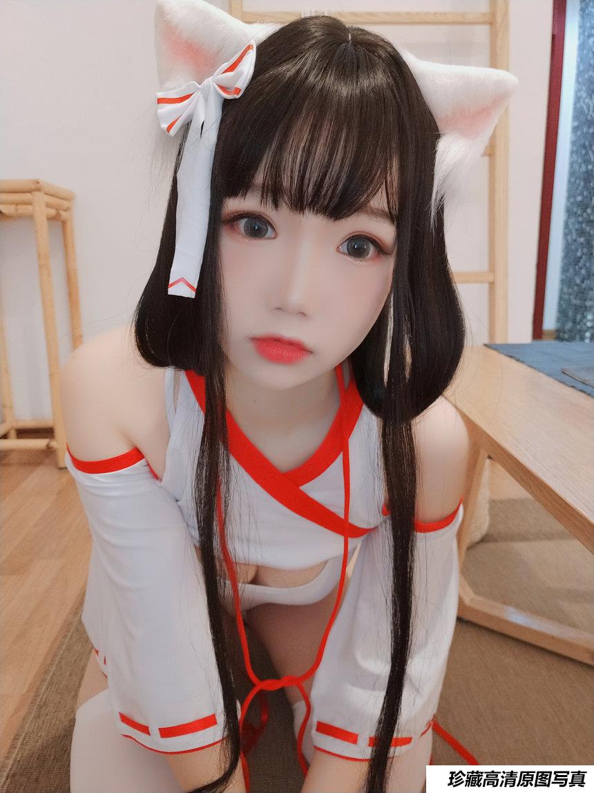 雪晴Astra NO.007 - 神社の猫[96P+9V／661MB]