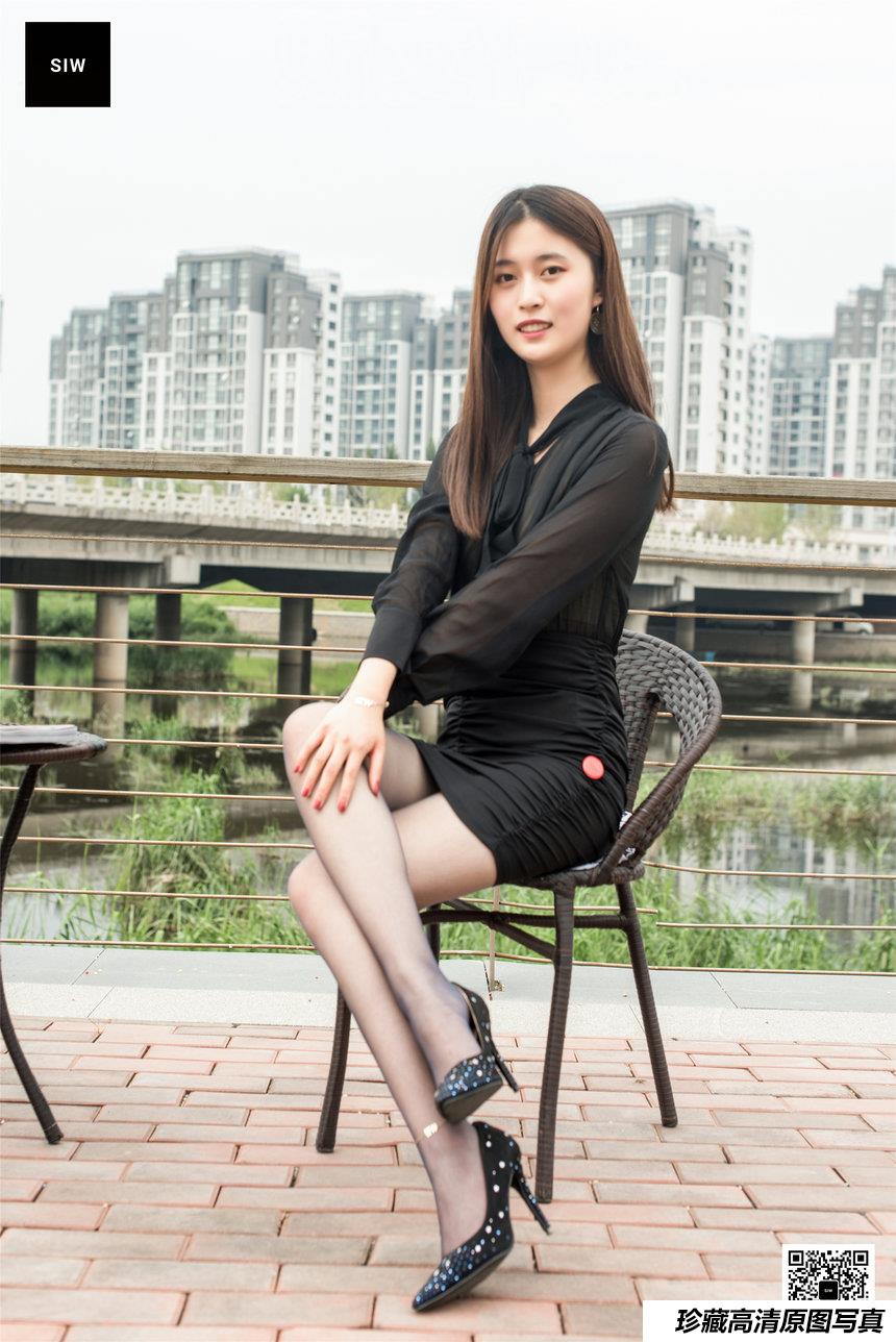 SIW斯文传媒 049 黑色薄纱长袖挂脖丝带连衣裙 - 甄真 [61P-158M]