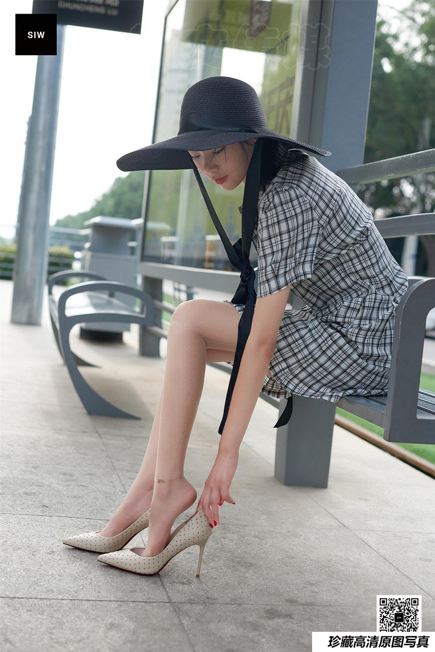 SIW斯文传媒 014 法式黑白方格翻领小清新裙 - 丽莉 [58P-121M]