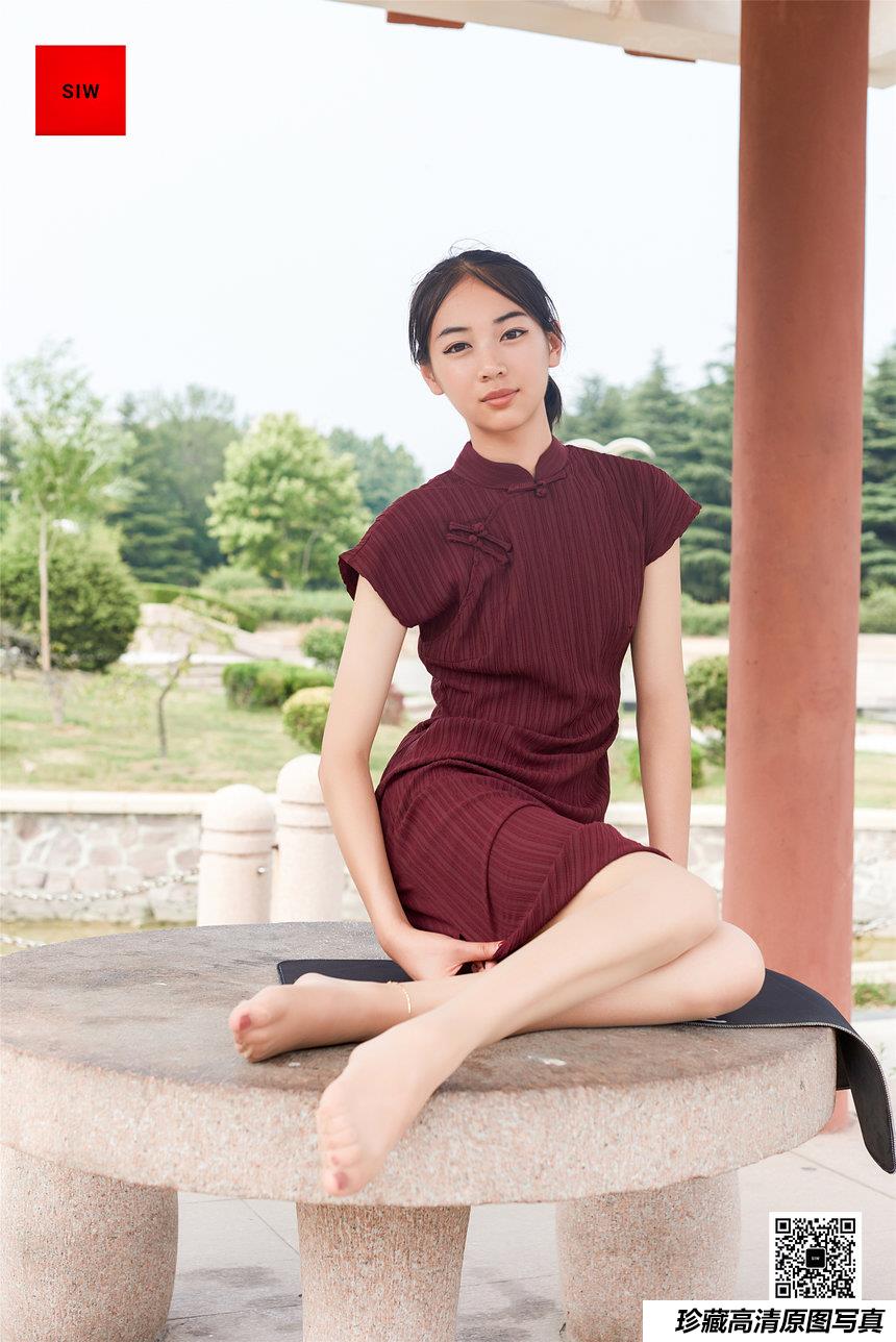 SIW斯文传媒 010 复古中式紫色条纹棉质旗袍 - 丽莉 [65P-164M]