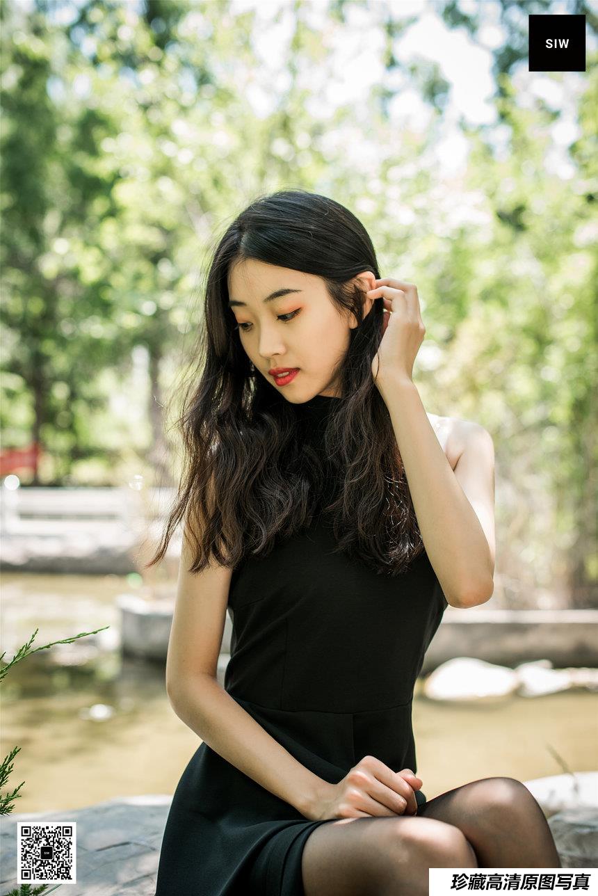 SIW斯文传媒 007 黑色高领无袖修身绸面连身衣裙 - 蓉儿 [61P-163M]