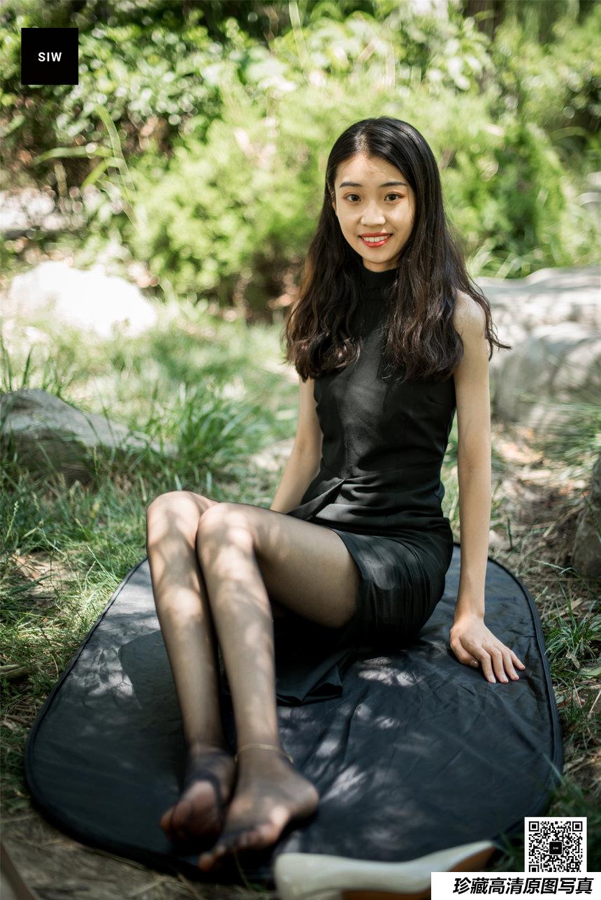 SIW斯文传媒 007 黑色高领无袖修身绸面连身衣裙 - 蓉儿 [61P-163M]