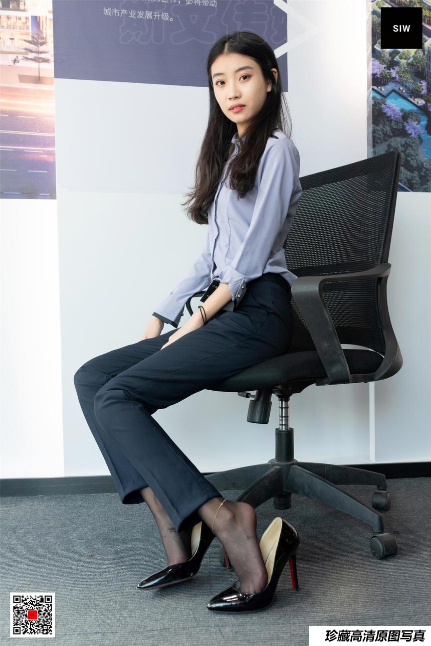 SIW斯文传媒 086 嘉慧 长袖立领茄紫色蝴蝶结淑女套裙 [69P-52M]