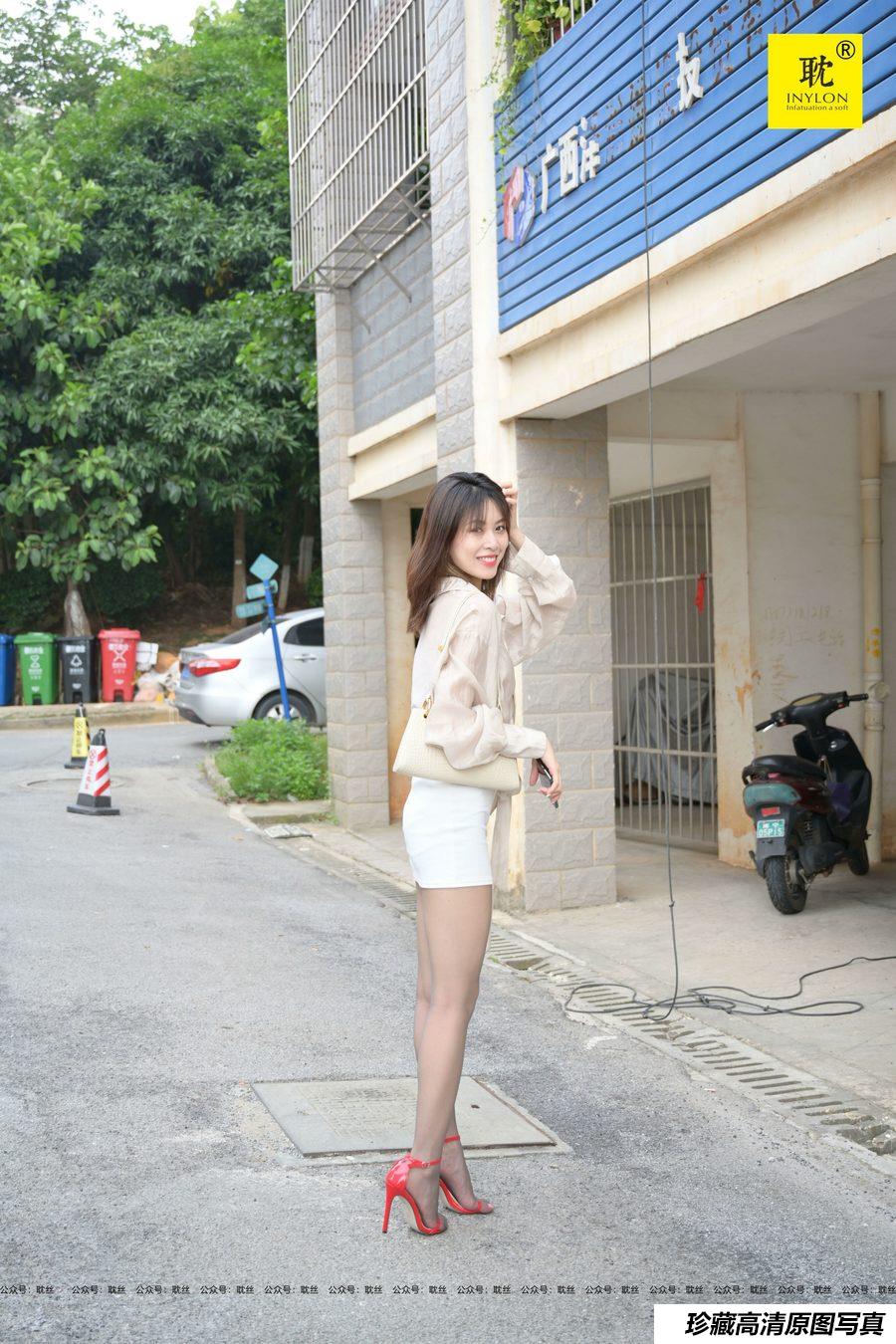 [IESS异思趣向]007 耽丝 第N种幻想之《一个人下班》⑦ 丘主管[79P／239MB]