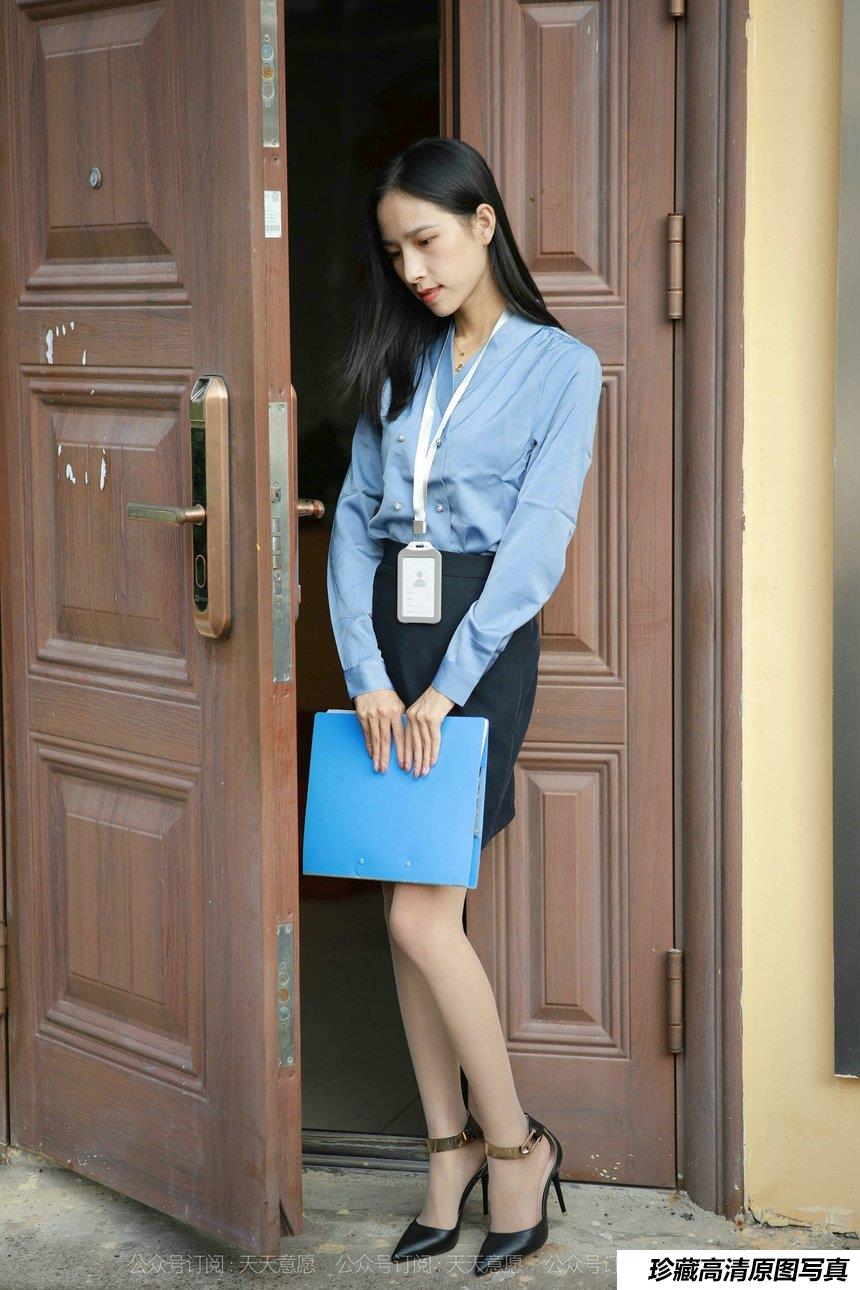 [IESS异思趣向] 2021.10.26 丝享家958：美子《美女业务员》[88P／102MB]