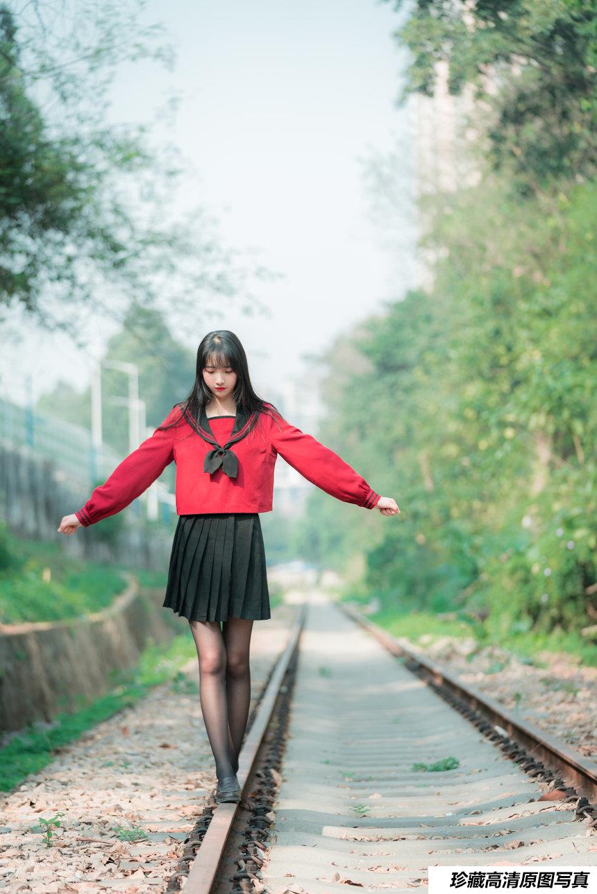 西瓜少女 NO.013   铁轨成片 [47P-721MB]