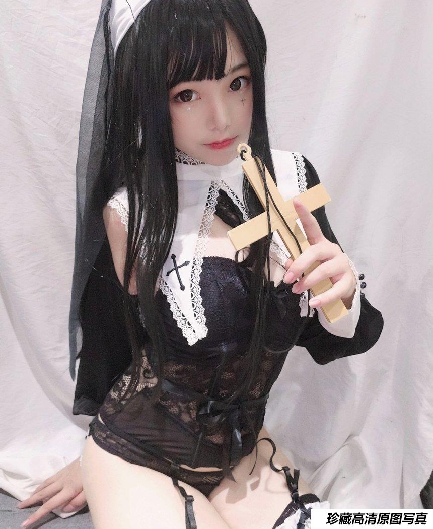 蜜汁猫裘 NO.037 修女 [25P-52.3MB]