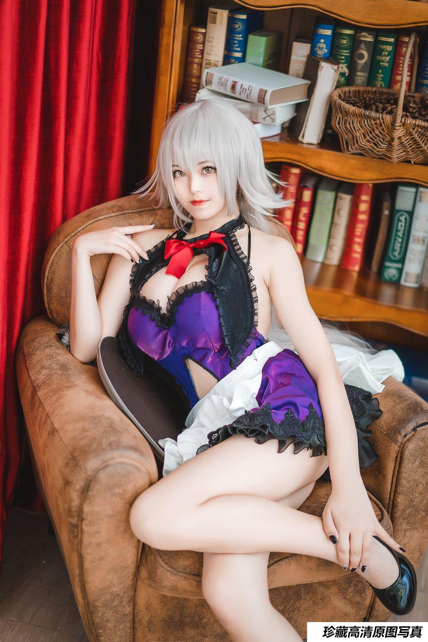 蜜汁猫裘 NO.041 贞德女仆 [40P-438MB]