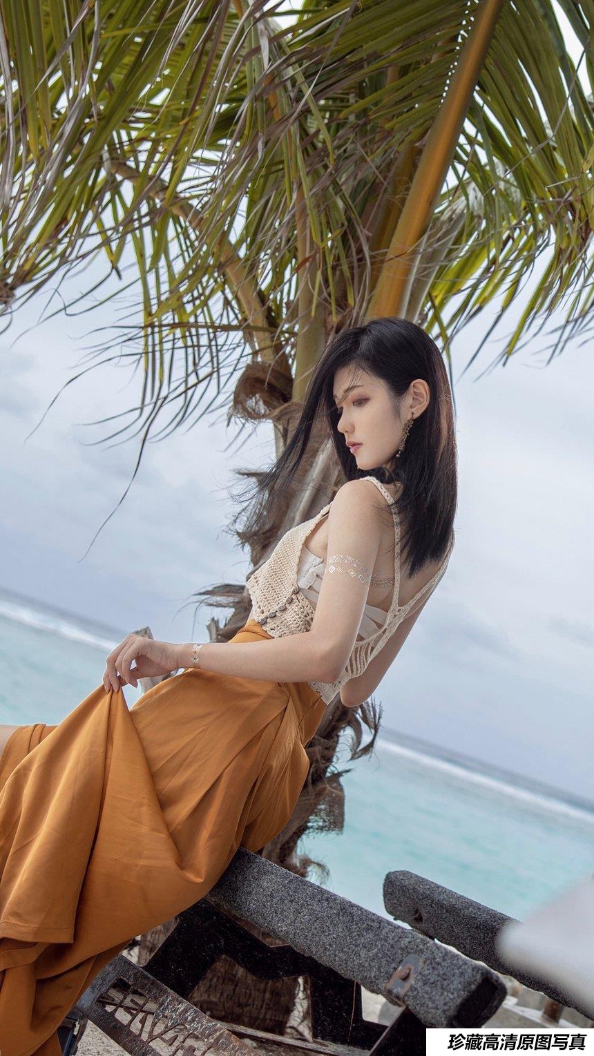 南桃Momoko NO.54 黄裤 [10P-11MB]