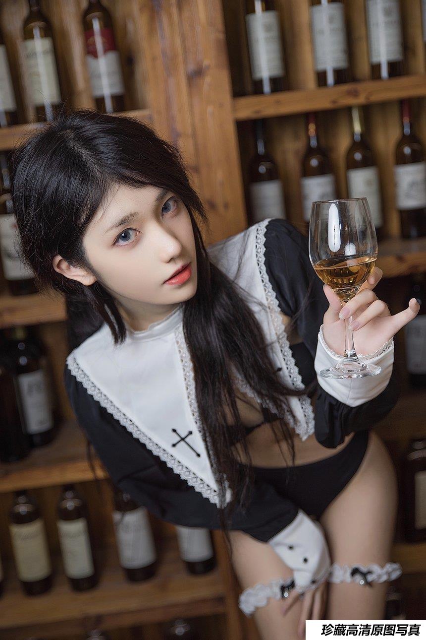 南桃Momoko NO.51 酒味女人 黑修女 福利向 [22P-40MB]