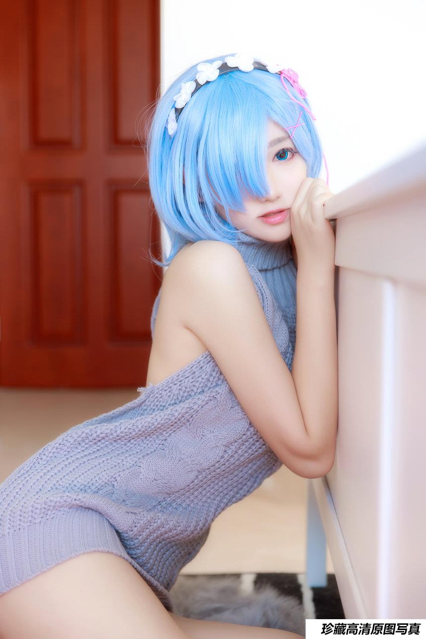 南桃Momoko NO.45 蕾姆露背毛衣 [12P-94MB]