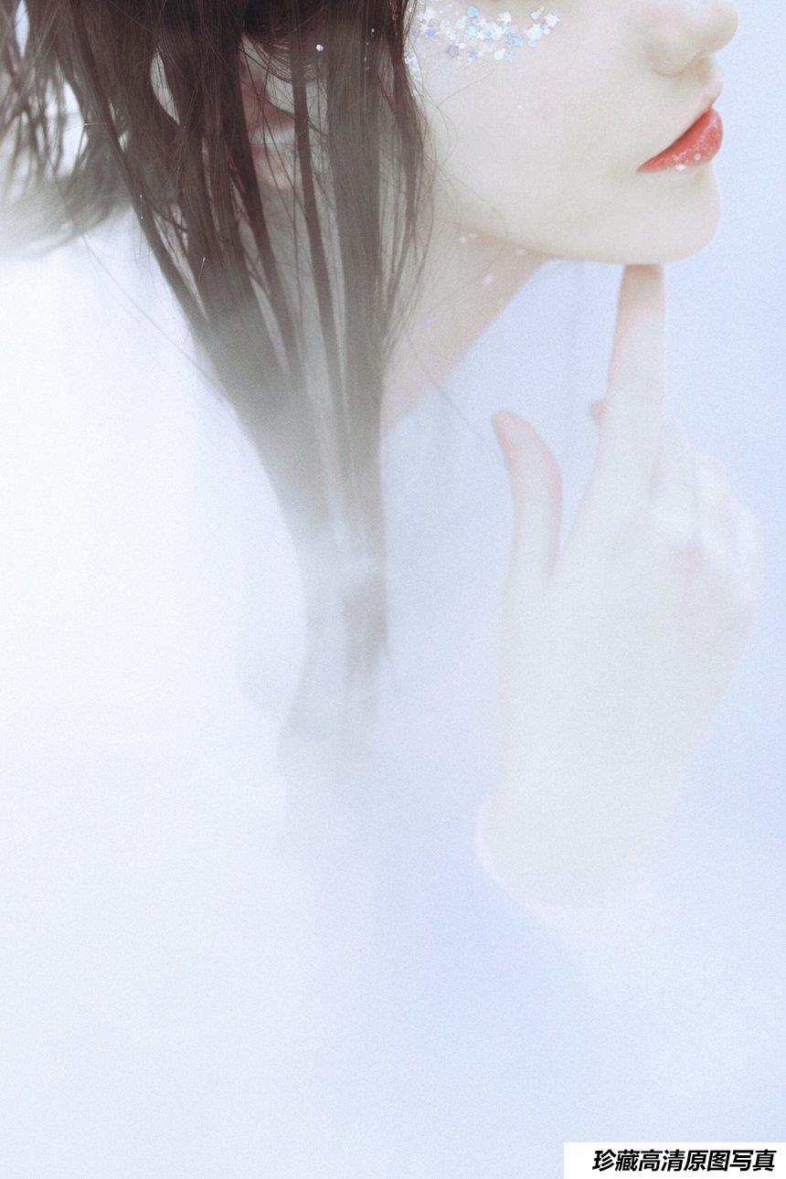 南桃Momoko NO.42 蓝汉服 [16P-82MB]