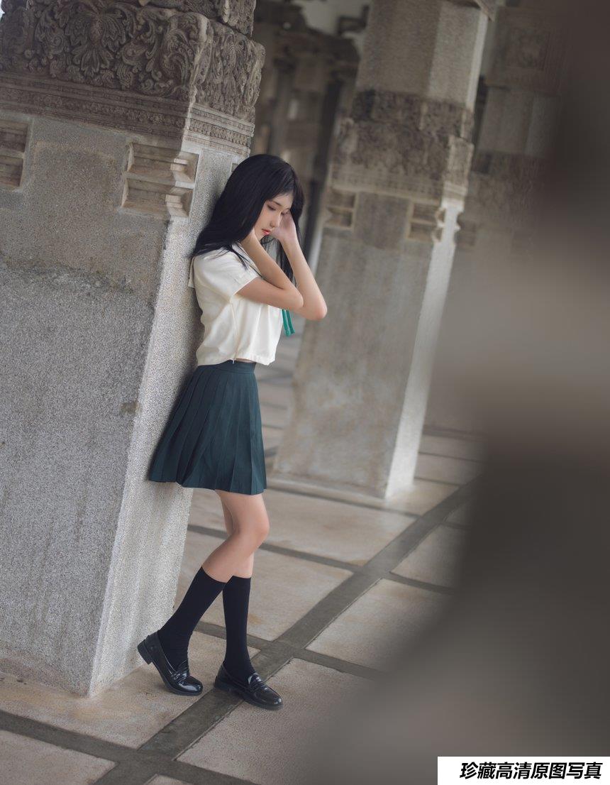 南桃Momoko NO.38 绿jk [14P-27MB]