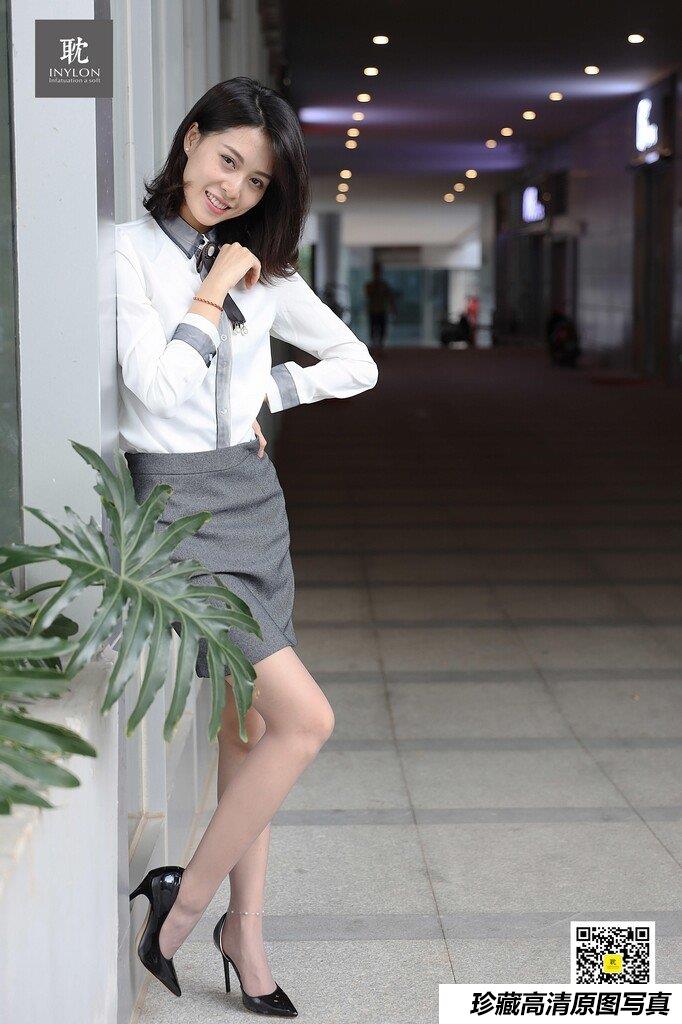 [IESS异思趣向] 耽丝001：丘主管 灰色的演绎[97P／17.5MB]