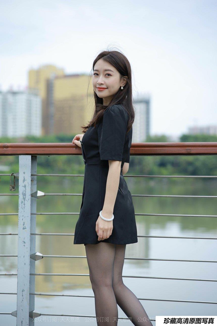 [IESS异思趣向] 2021.10.20 丝享家953：小婕《桥上的美女》[96P／165MB]