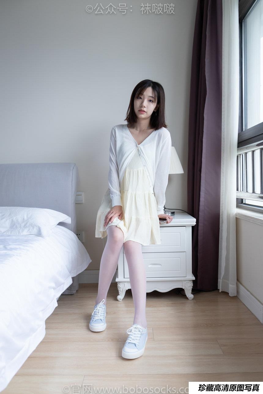 [BoBoSocks袜啵啵]NO.005 小甜豆-帆布鞋、薄白丝[133P+1V／3.12GB]