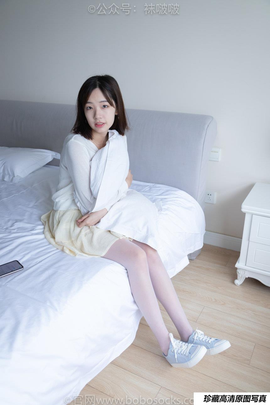 [BoBoSocks袜啵啵]NO.005 小甜豆-帆布鞋、薄白丝[133P+1V／3.12GB]