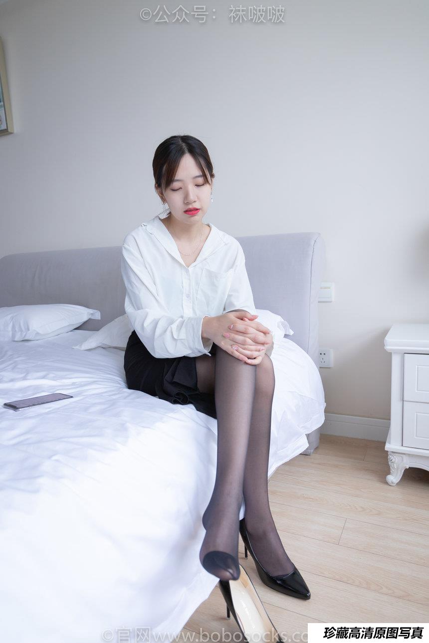 [BoBoSocks袜啵啵]NO.017 小甜豆-OL制服、高跟鞋、黑丝[131P+1V／3.73GB]-绅士图