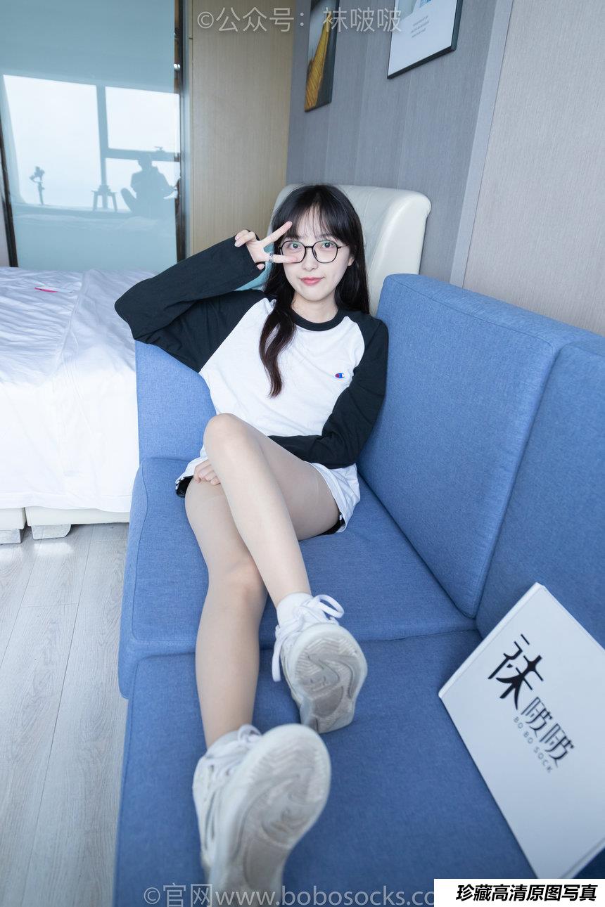 [BoBoSocks袜啵啵]NO.015 稚予-阿迪板鞋、白色短棉袜、肉丝[135P+1V／3.05GB]