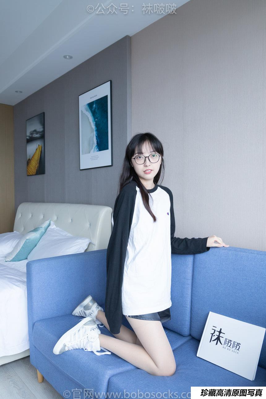 [BoBoSocks袜啵啵]NO.015 稚予-阿迪板鞋、白色短棉袜、肉丝[135P+1V／3.05GB]