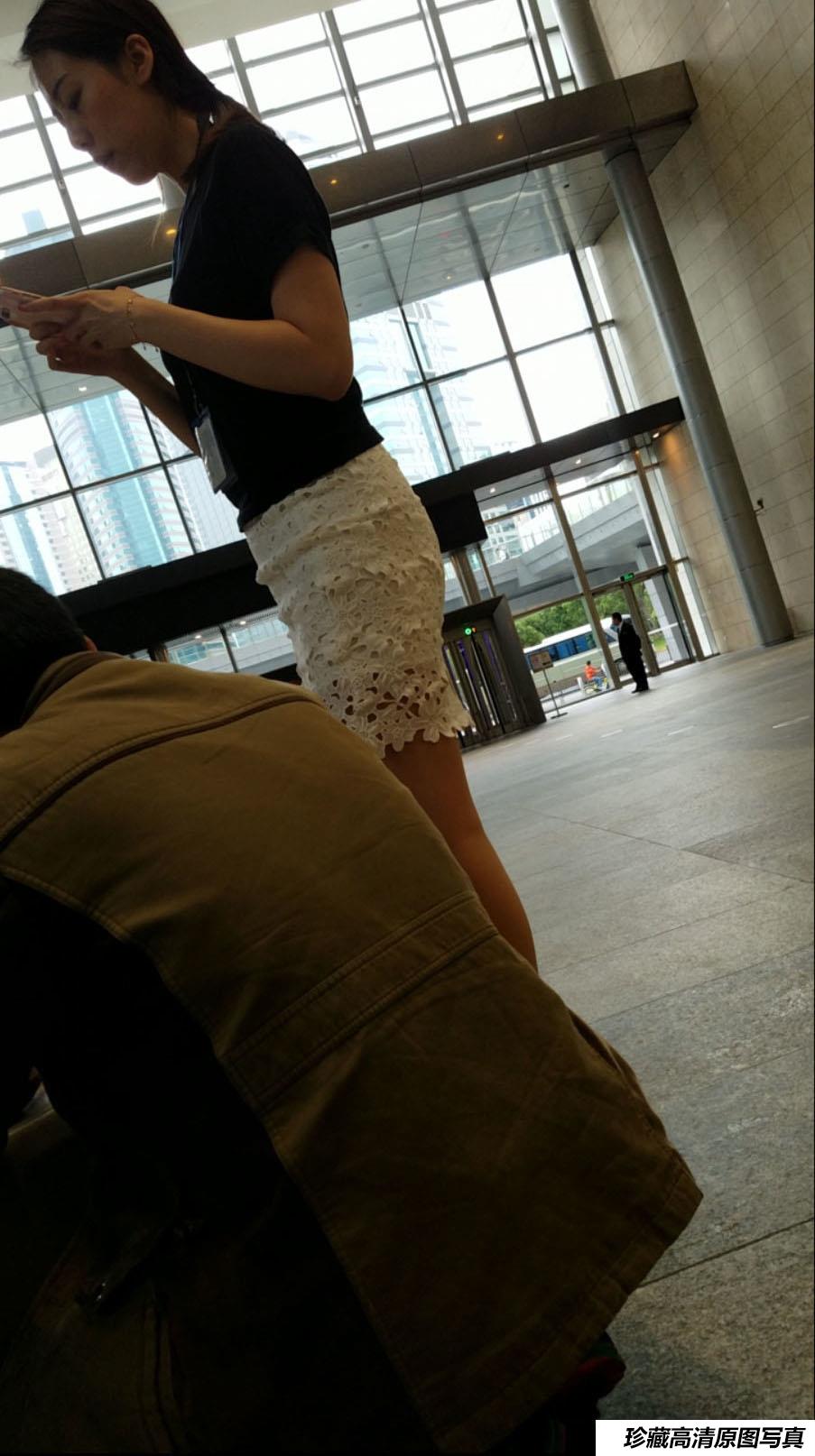 都市丽人极品性感白裙漂亮肉丝女神姐姐 [1V-1.19G]