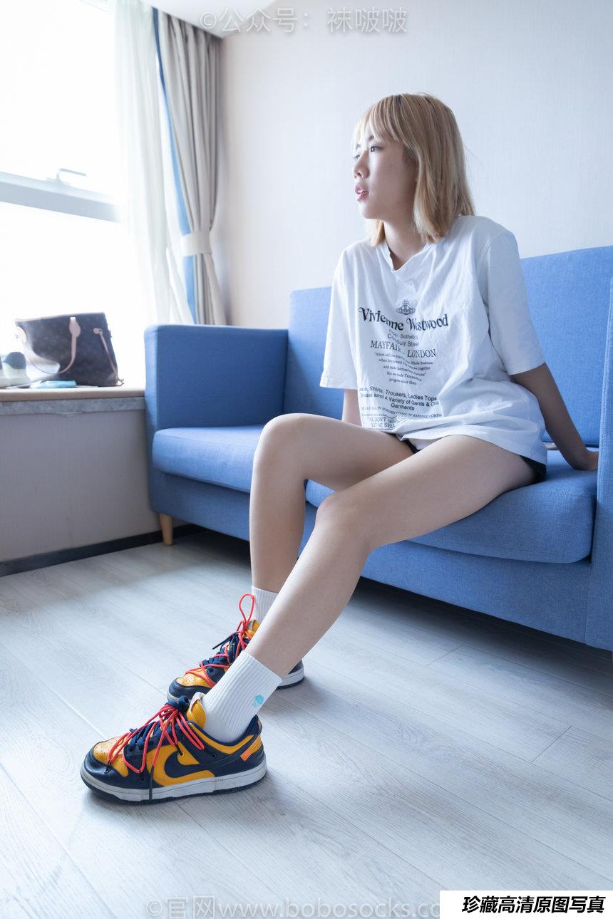 [BoBoSocks袜啵啵]NO.009 果冻-耐克板鞋、白棉袜、裸足[130P+1V／5.84GB]