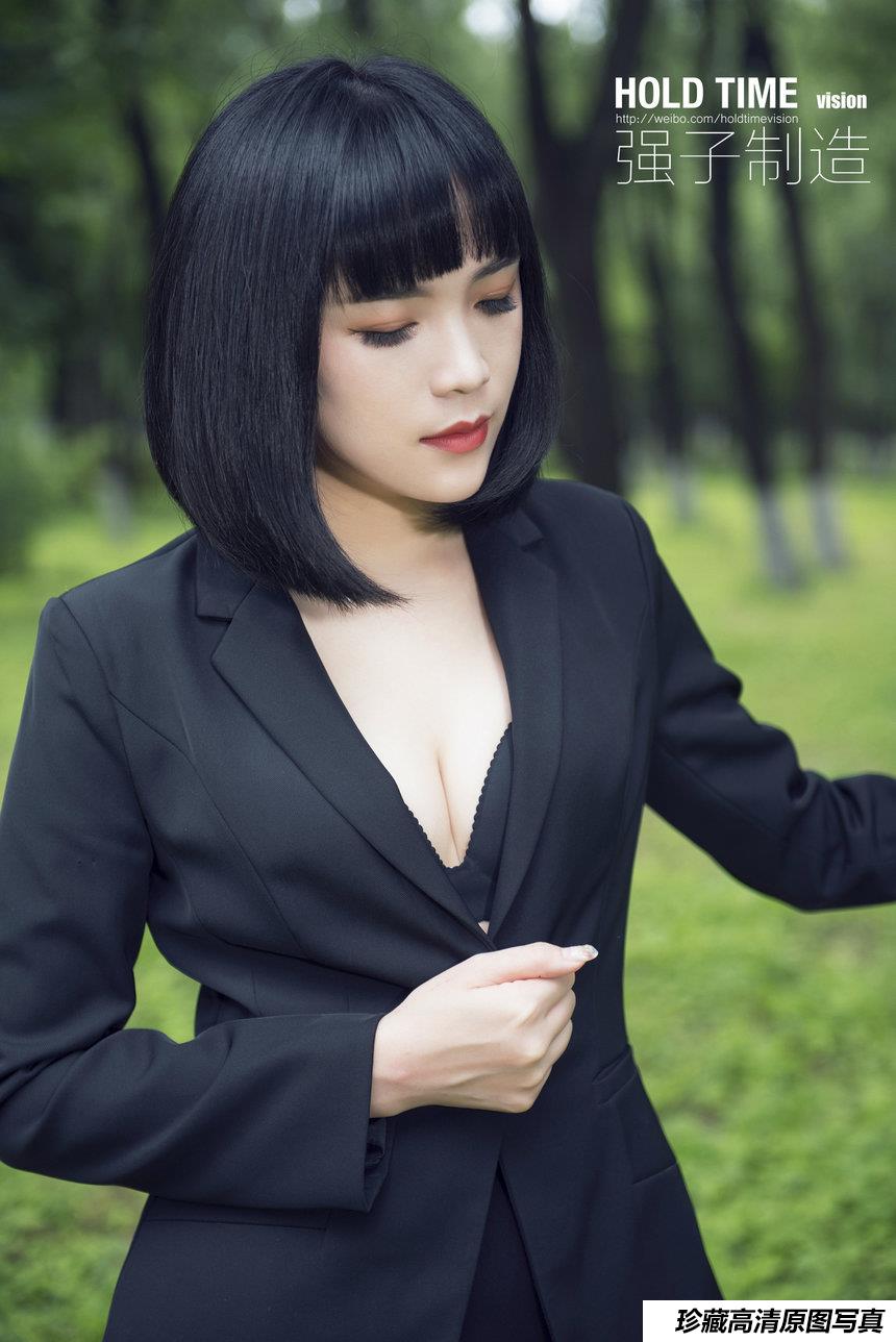 [Ligui丽柜] 2022.03.10《紧缚-密林深处》玉儿 [103+1P-114M]