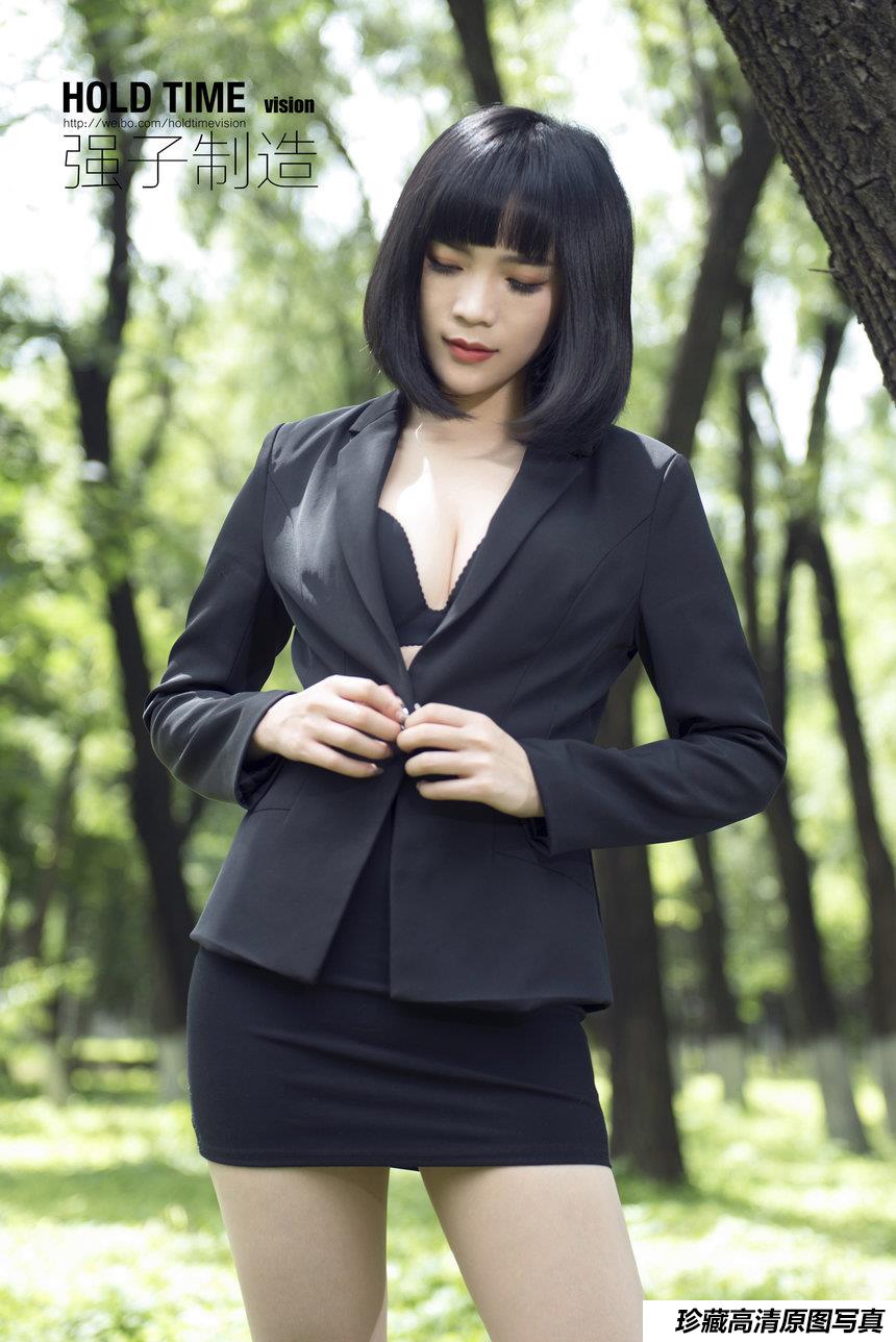 [Ligui丽柜] 2022.03.10《紧缚-密林深处》玉儿 [103+1P-114M]