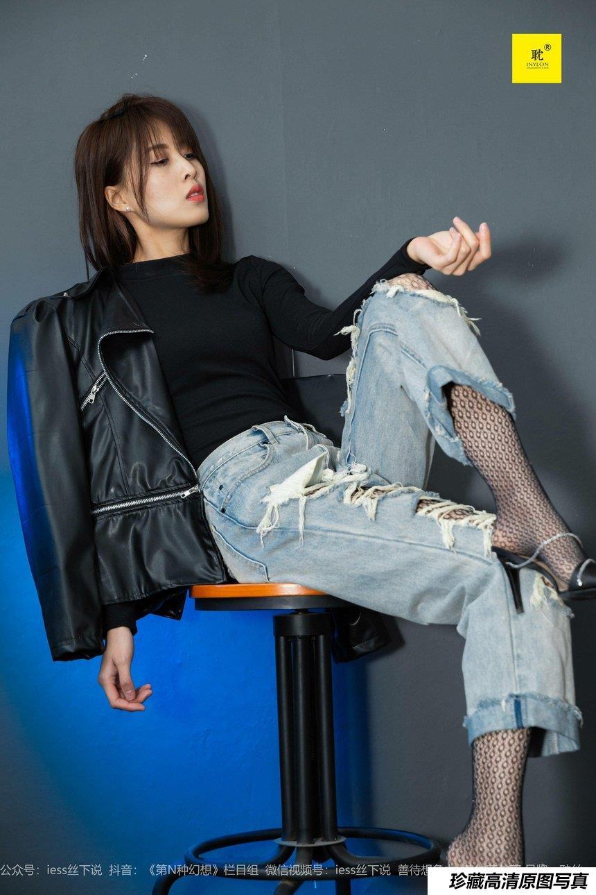 [IESS异思趣向] 耽丝006：丘主管 玩酷王国PK—丘主管篇[40P／79MB]