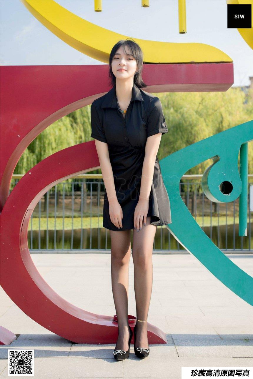 SIW斯文传媒 091 思琪 真丝修身超短低腰裙 [63P+75M]