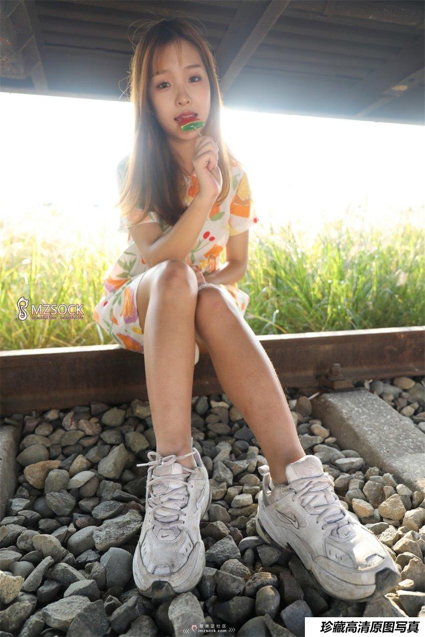 [MZSOCK]爱美足 NO.072 Ella! [107P／316MB]