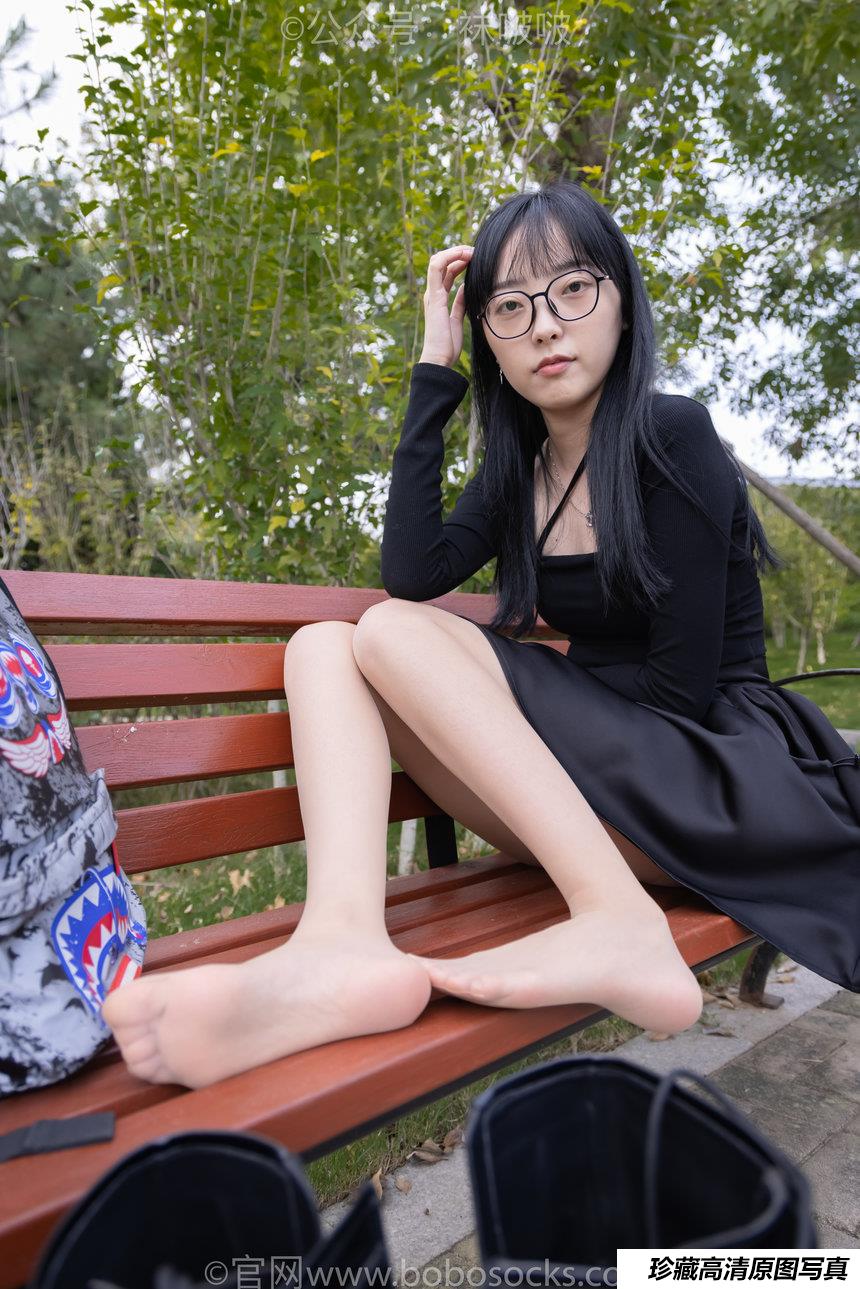 [BoBoSocks袜啵啵]NO.040 稚予-长靴、白棉袜、肉丝[137P+1V／4.81GB]-绅士图
