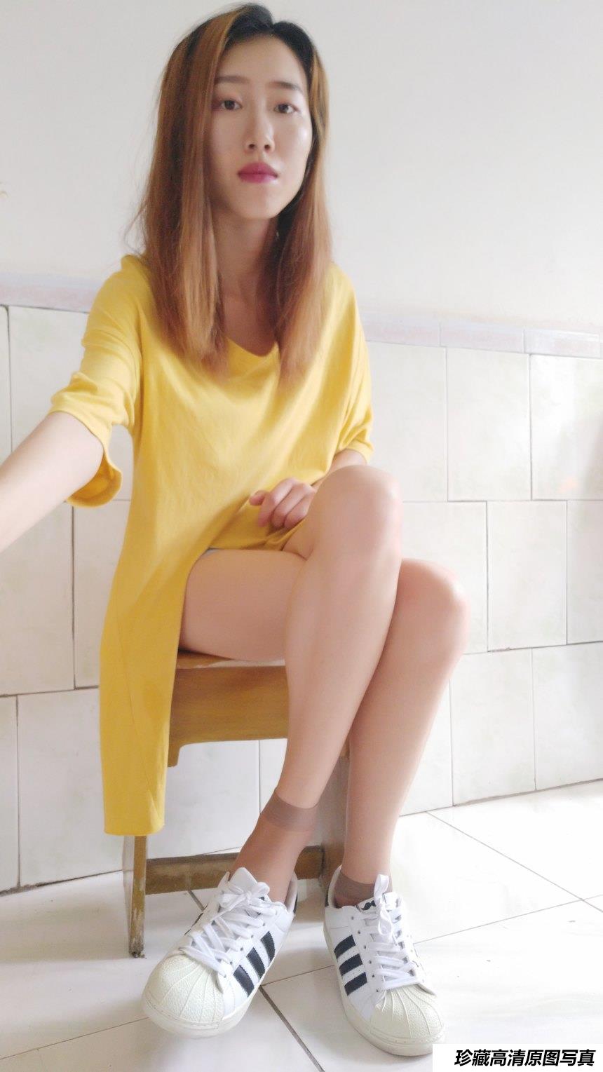 学妹校园寝室短丝系列026期 刘静[81P／153MB]