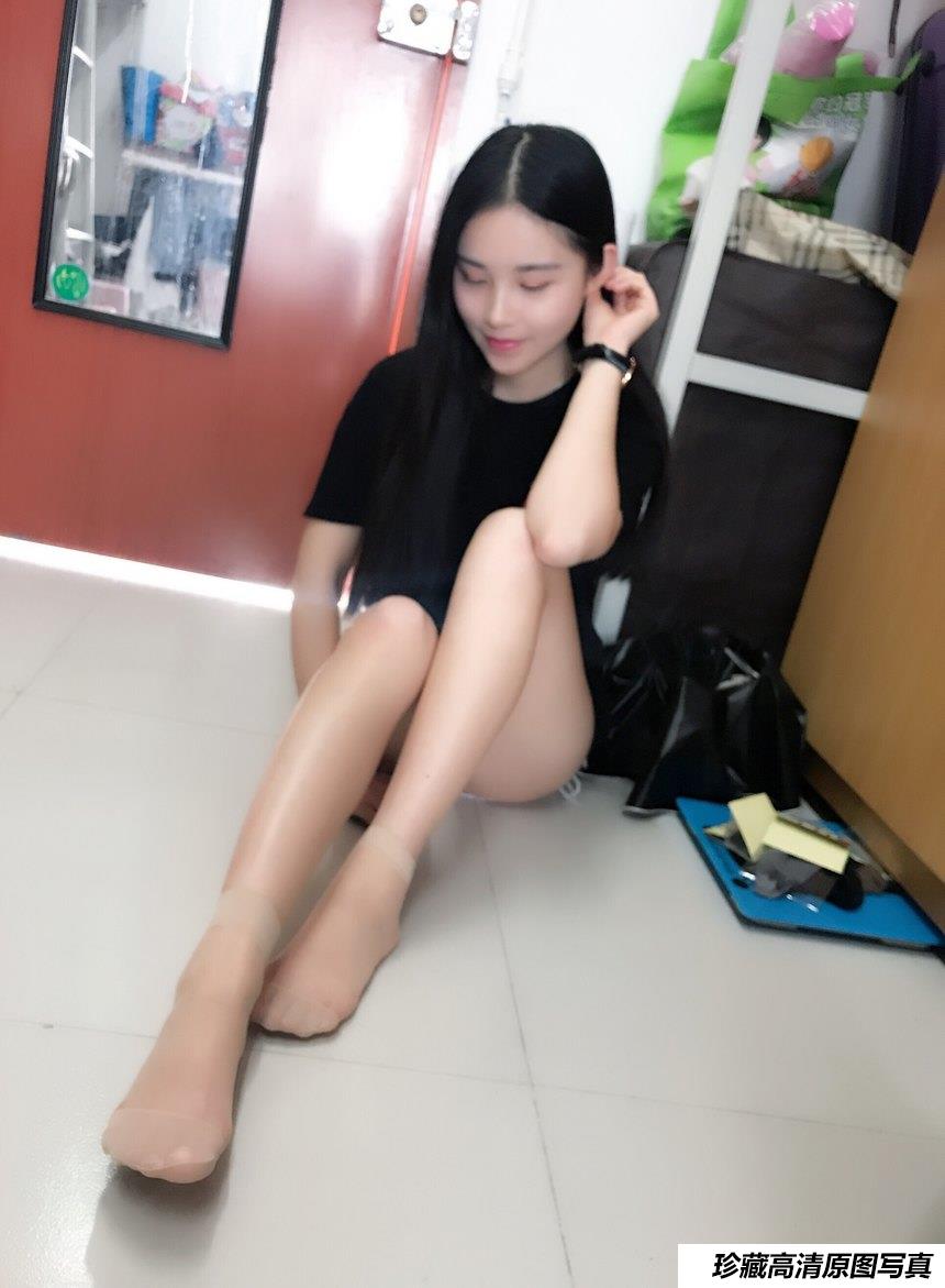 学妹校园寝室短丝系列036期 若淳[40P／32MB]