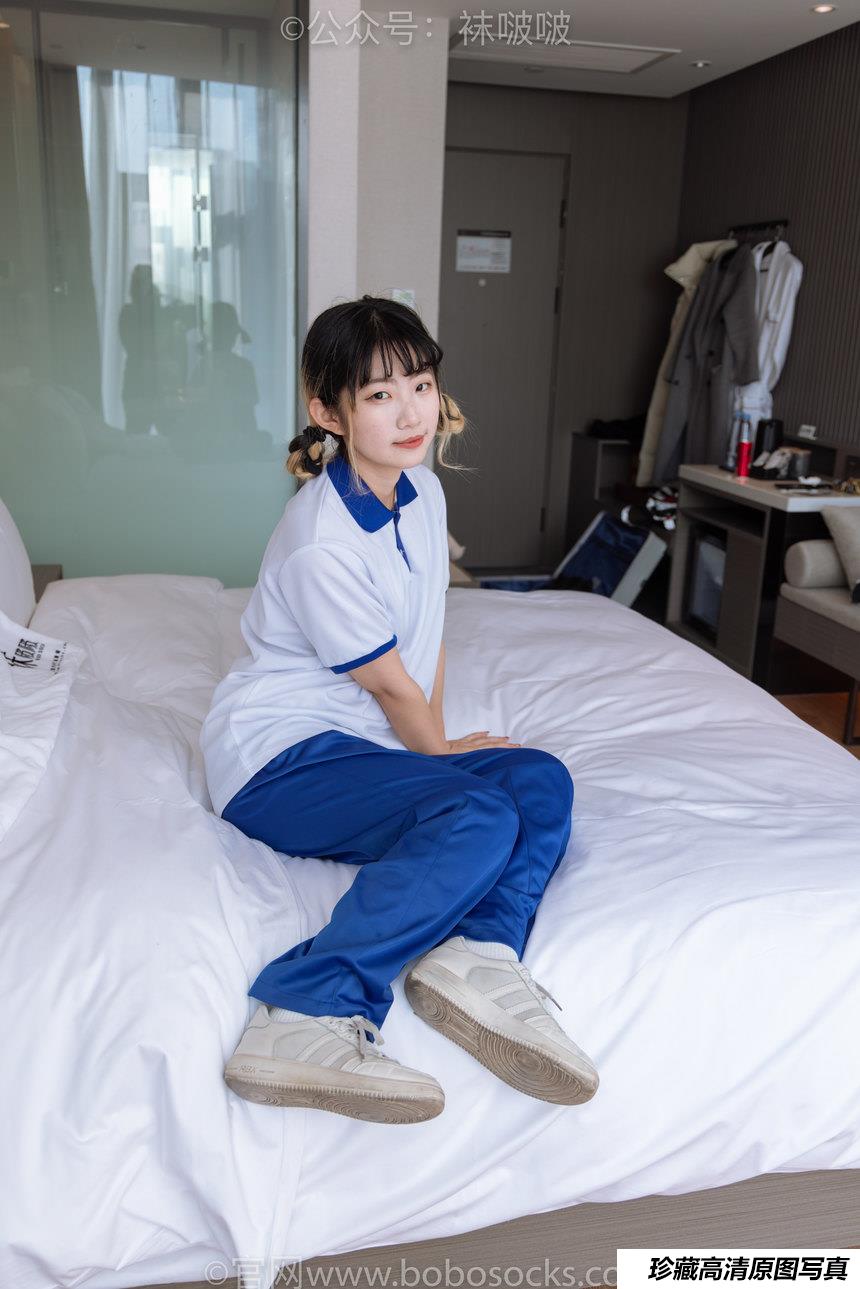 [BoBoSocks袜啵啵]NO.042 砂糖-校服、板鞋、白棉袜、油亮白丝[139P+1V／6.72GB]