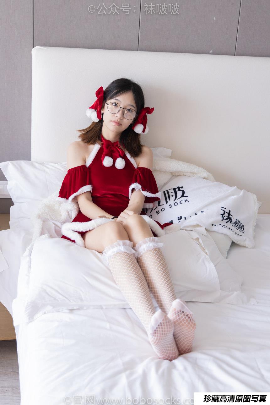 [BoBoSocks袜啵啵]NO.043 小甜豆-圣诞服、平底鞋、高跟鞋、白色渔网袜[165P+1V／8.42GB]