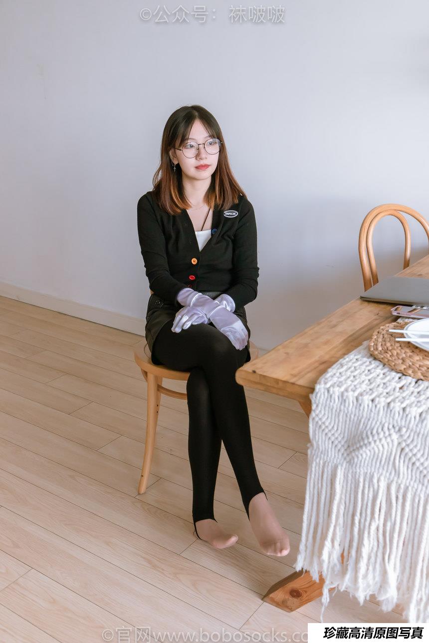 [BoBoSocks袜啵啵]NO.041 小甜豆-高跟长靴、黑色踩脚裤、肉丝[140P+1V／6.16GB]