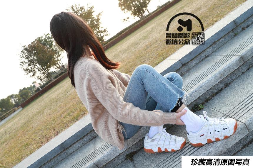 [誉铭传媒]袜足摄影 2021年 NO.003[82P+1V／1.03GB]