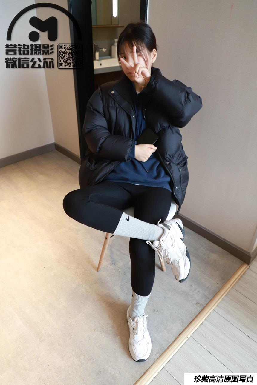 [誉铭传媒]袜足摄影 2021年 NO.002[88P+6V／1.95GB]