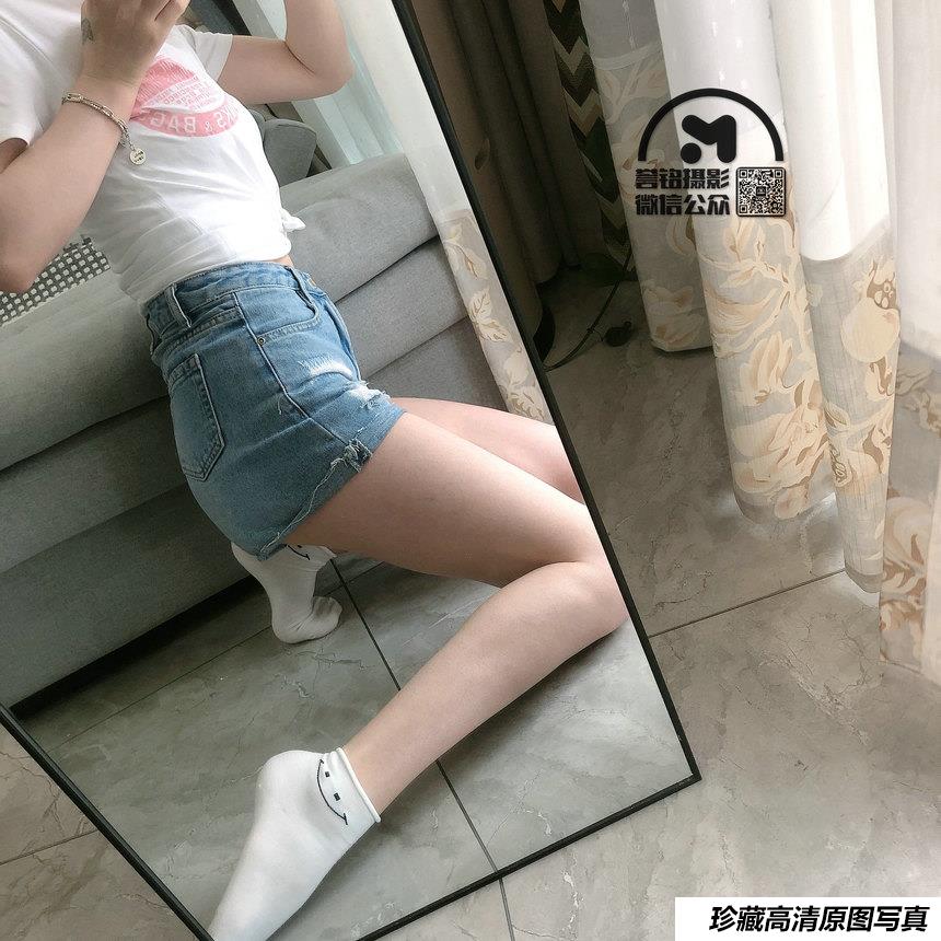 [誉铭传媒]袜足摄影 2021年 NO.015[100P+1V／547MB]