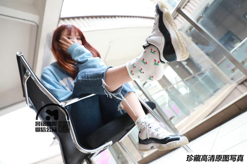 [誉铭传媒]袜足摄影 2021年 NO.012[84P+1V／931MB]