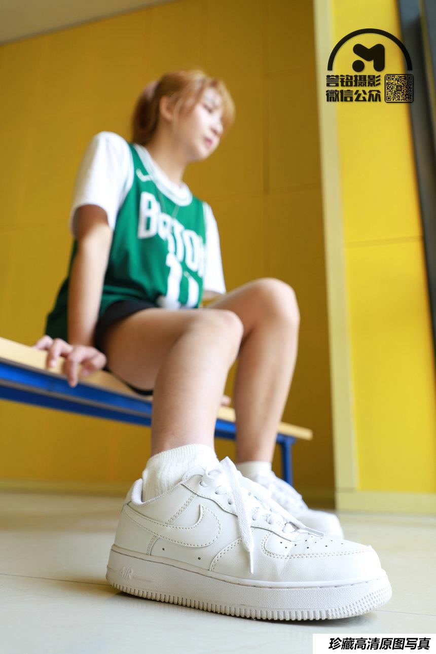 [誉铭传媒]袜足摄影 2021年 NO.018[90P+1V／979MB]