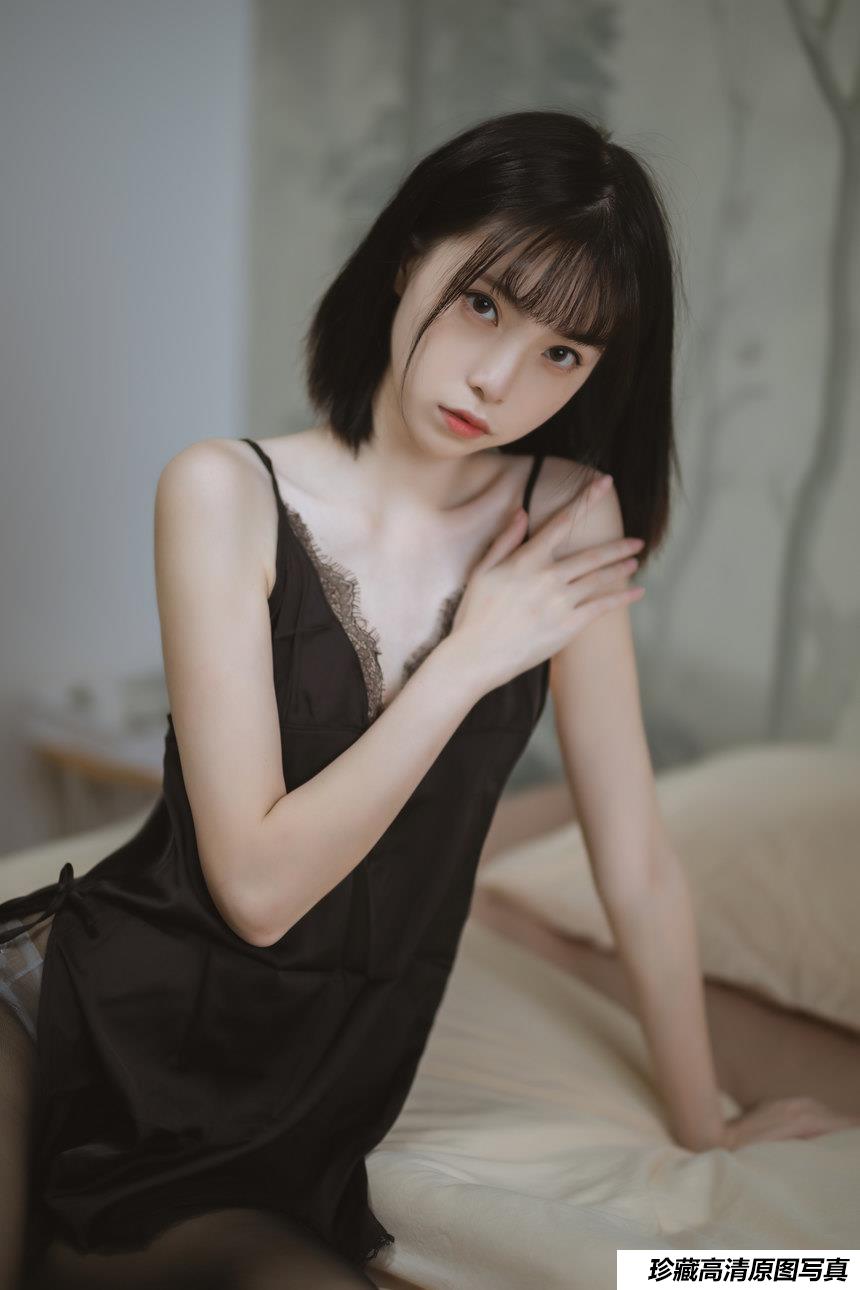 许岚LAN - NO.06 黑色蕾丝睡衣 [40P-585MB]