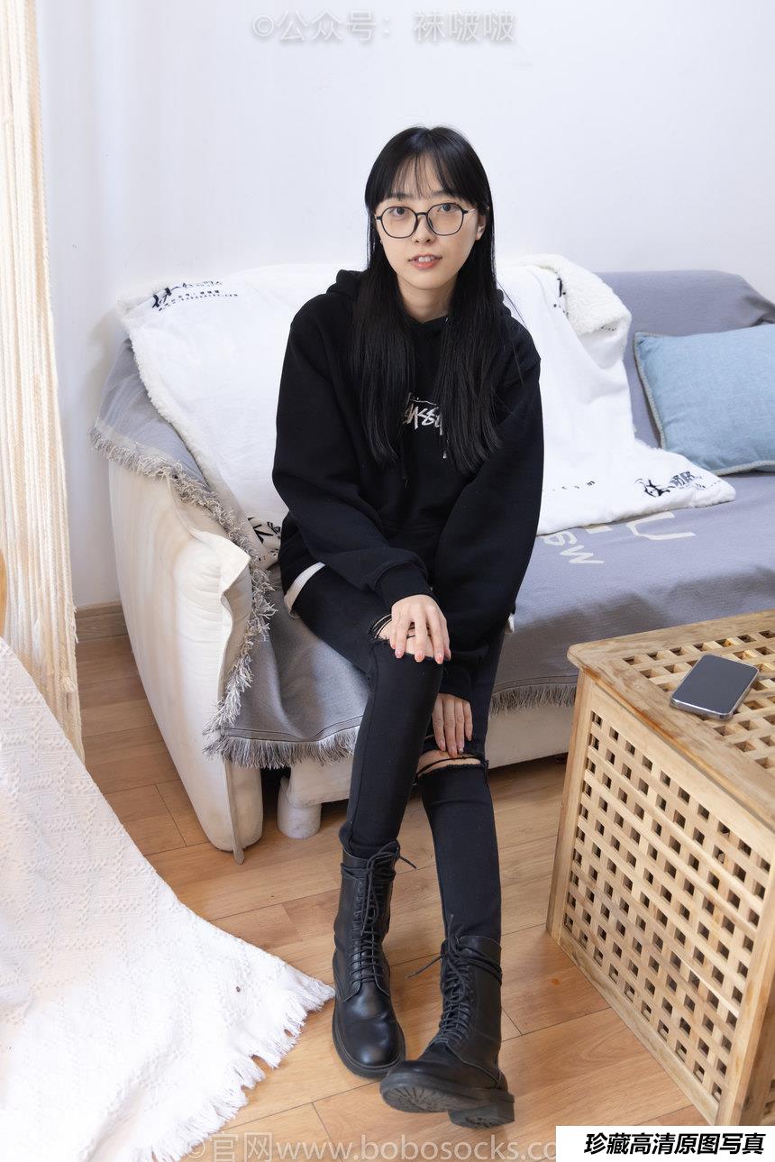 [BoBoSocks袜啵啵]NO.061 稚予-短靴、白棉袜、裸足[145P+1V／6.96GB]